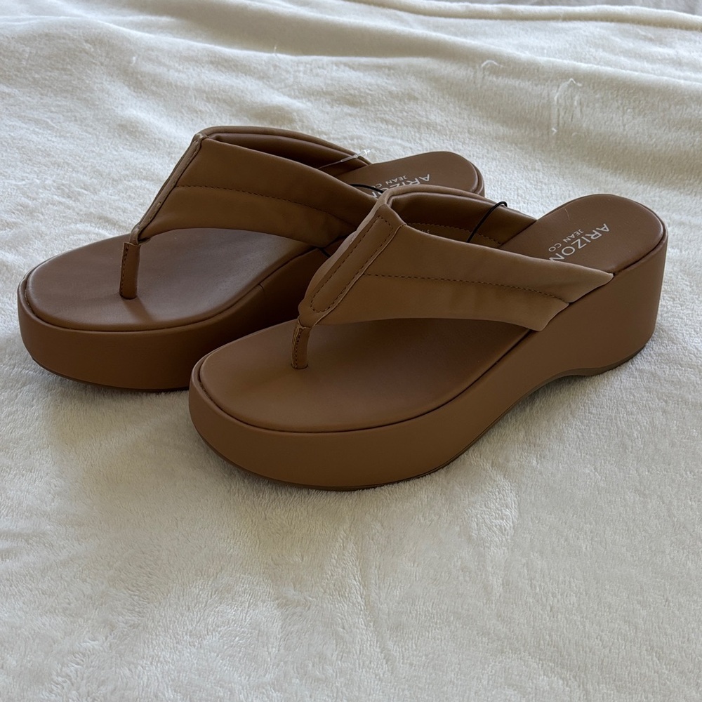 Arizona Jean Company Women's Brown Platform Sandals
